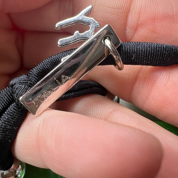 Mirta Bijoux Ballsmania Kelly Green Statement Necklace | Adjustable Cord - Picture 4 of 5